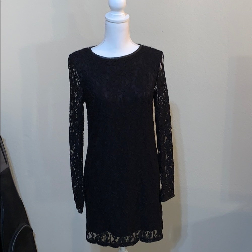 Forever 21 lace shift dress